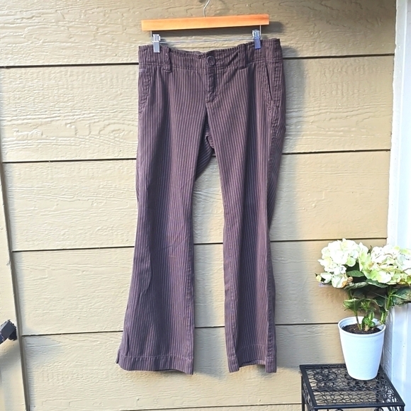 American Eagle VTG y2k 2000s brown pinstripe wide leg pants 8 - Picture 2 of 14